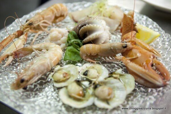 Fantasia di "Cicchetti" con crostacei e molluschi caldi