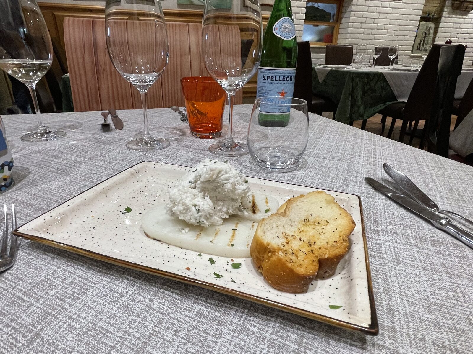 Polenta con Baccalà mantecato o seppie nere