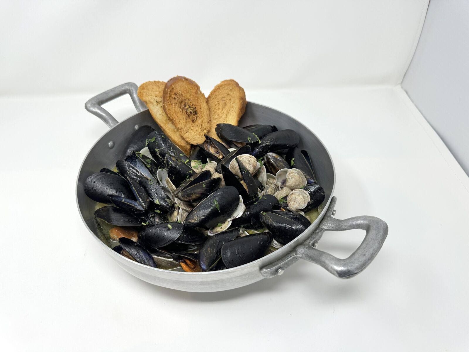 Padellata di Cozze e Vongole