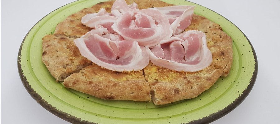 Schiacciata con pancetta "tre cotture"